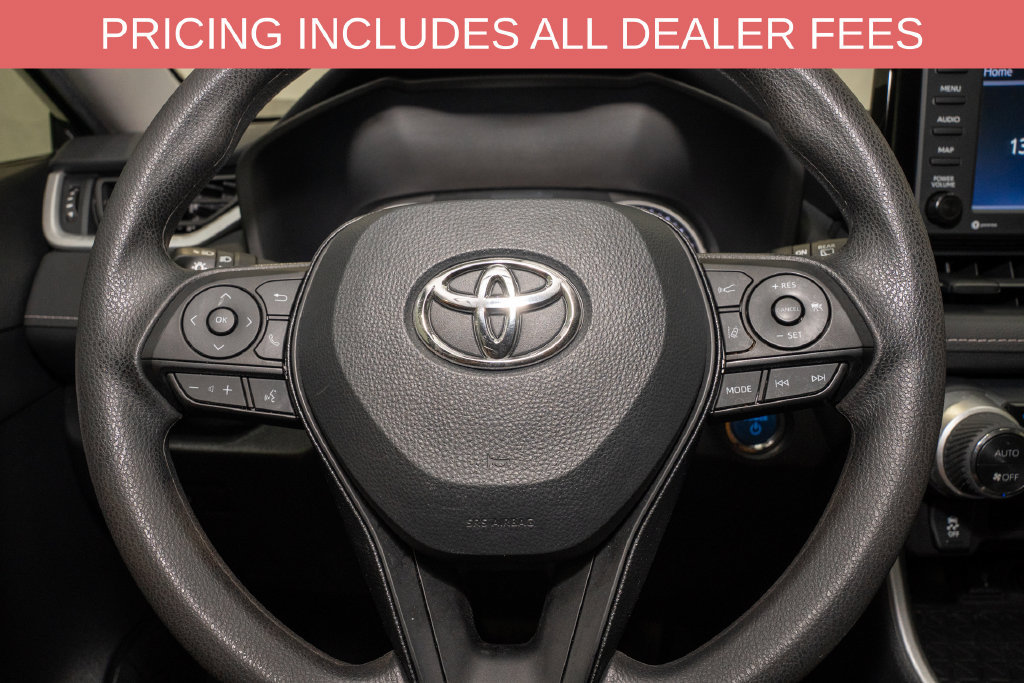 Used 2021 Toyota RAV4 XLE AWD/4WD image 17