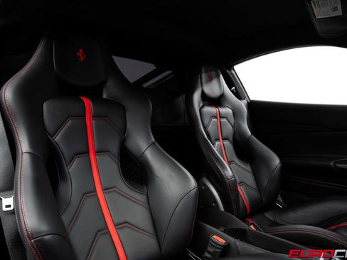 Used 2017 Ferrari 488 GTB RWD image 40