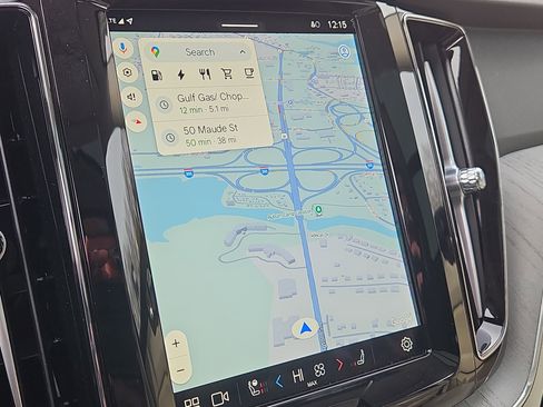 Used 2025 Volvo XC60 T8 Plus w/ Protection Package Premier image 10