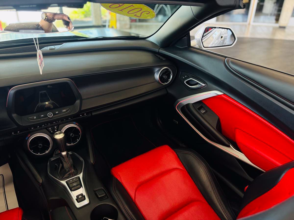 Used 2016 Chevrolet Camaro SS RWD image 43