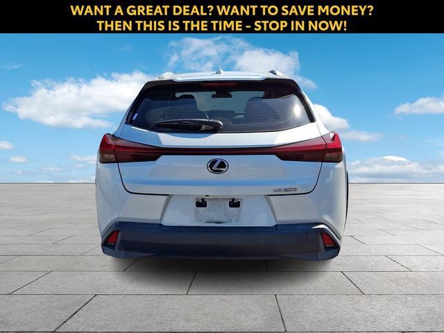 Used 2020 Lexus UX 200 w/ Accessory Package 2 FWD image 7