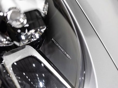 Used 2023 Porsche 911 Carrera w/ Sport Chrono Package image 29