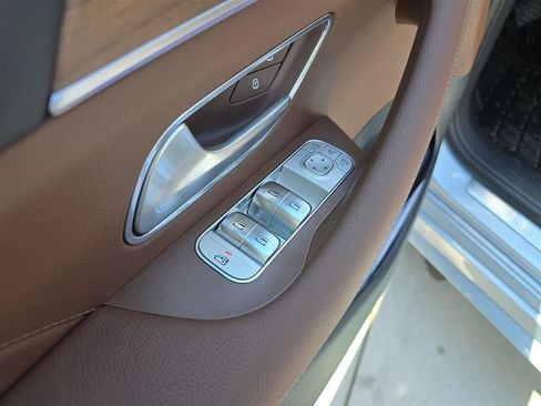 Used 2025 Mercedes-Benz GLE 350 4MATIC image 22
