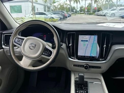 Used 2024 Volvo S60 B5 Plus w/ Climate Package FWD image 4