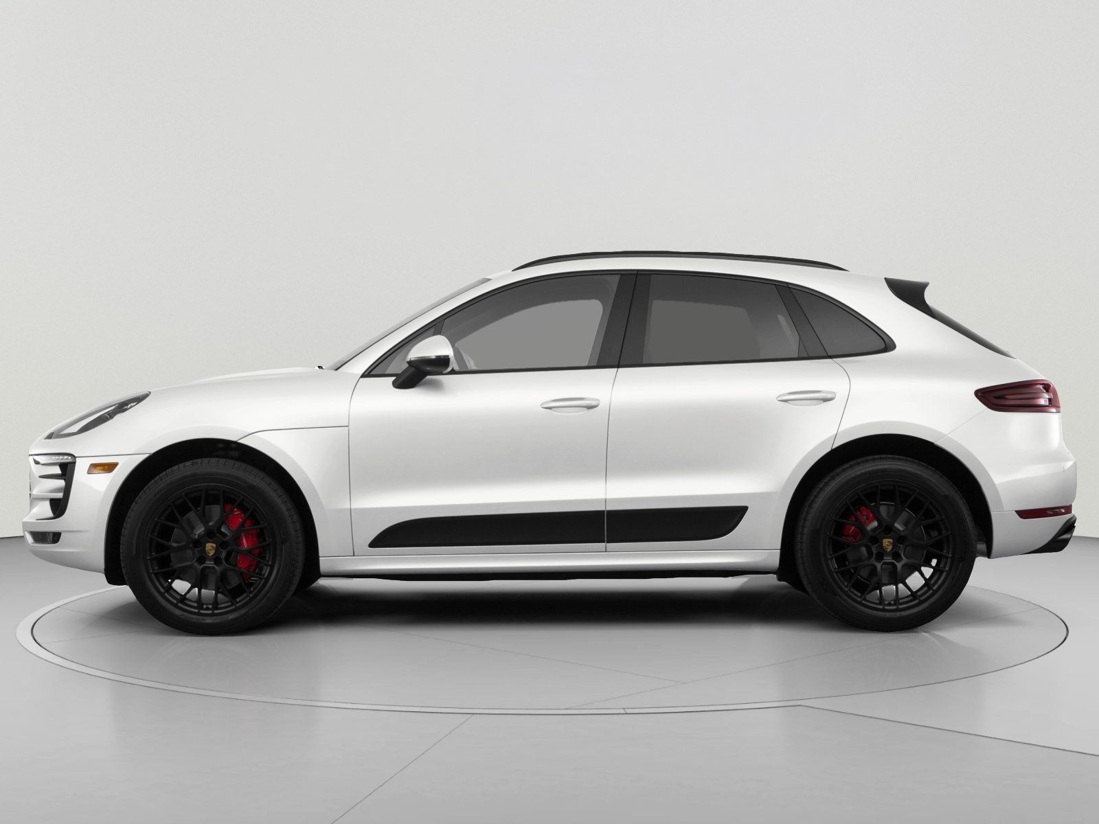 Used 2018 Porsche Macan AWD/4WD image 2