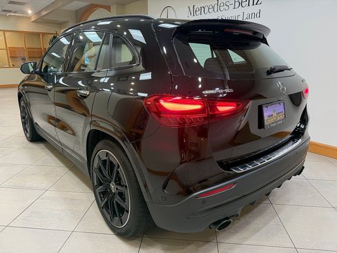 Used 2025 Mercedes-Benz GLA 35 AMG 4MATIC image 8