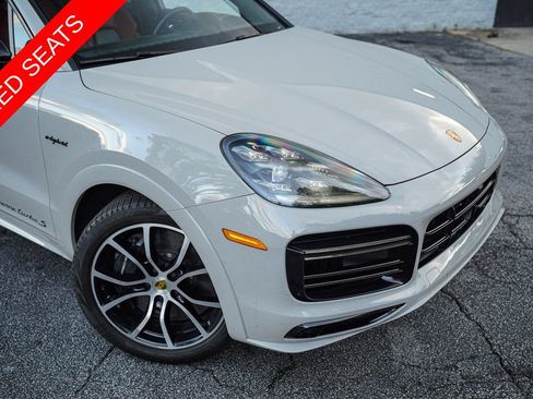 Used 2021 Porsche Cayenne Turbo S AWD/4WD image 7