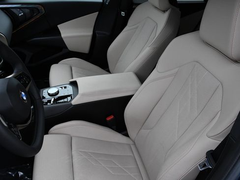 Certified 2025 BMW X3 xDrive30i w/ Convenience Package image 9