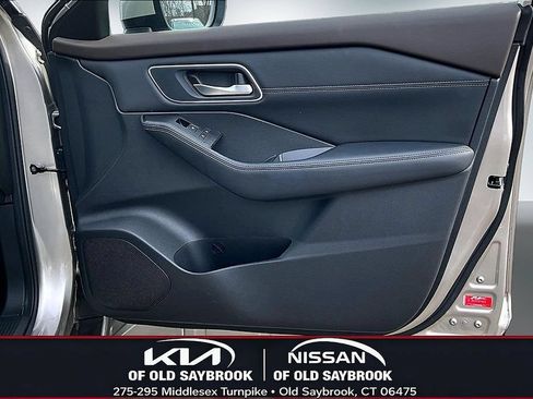 Used 2023 Nissan Rogue Platinum w/ Platinum Premium Package AWD/4WD image 28