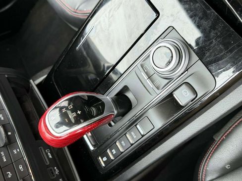 Used 2018 Maserati Ghibli S Q4 AWD/4WD image 17