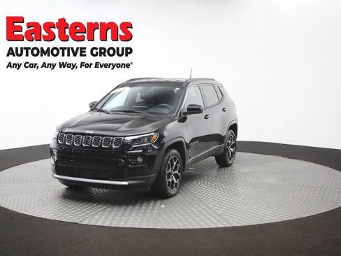Used 2025 Jeep Compass Limited AWD/4WD image 50
