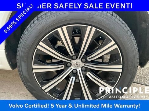 Certified 2024 Volvo XC90 B5 Core AWD/4WD image 13