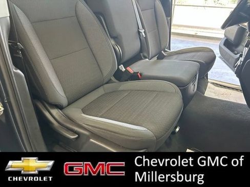 Used 2021 Chevrolet Silverado 1500 LT w/ Convenience Package II AWD/4WD image 31