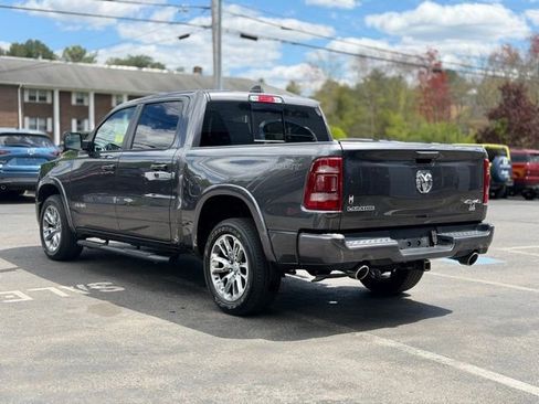 Used 2022 RAM 1500 Laramie AWD/4WD image 6
