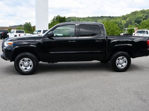 Used 2022 Toyota Tacoma SR image 4
