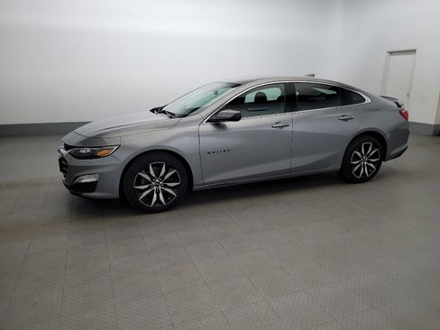 Used 2024 Chevrolet Malibu RS FWD image 2