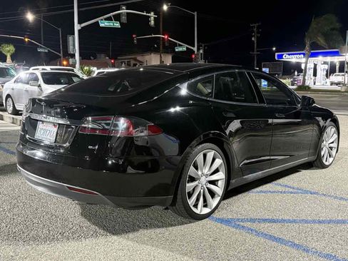 Used 2013 Tesla Model S image 16