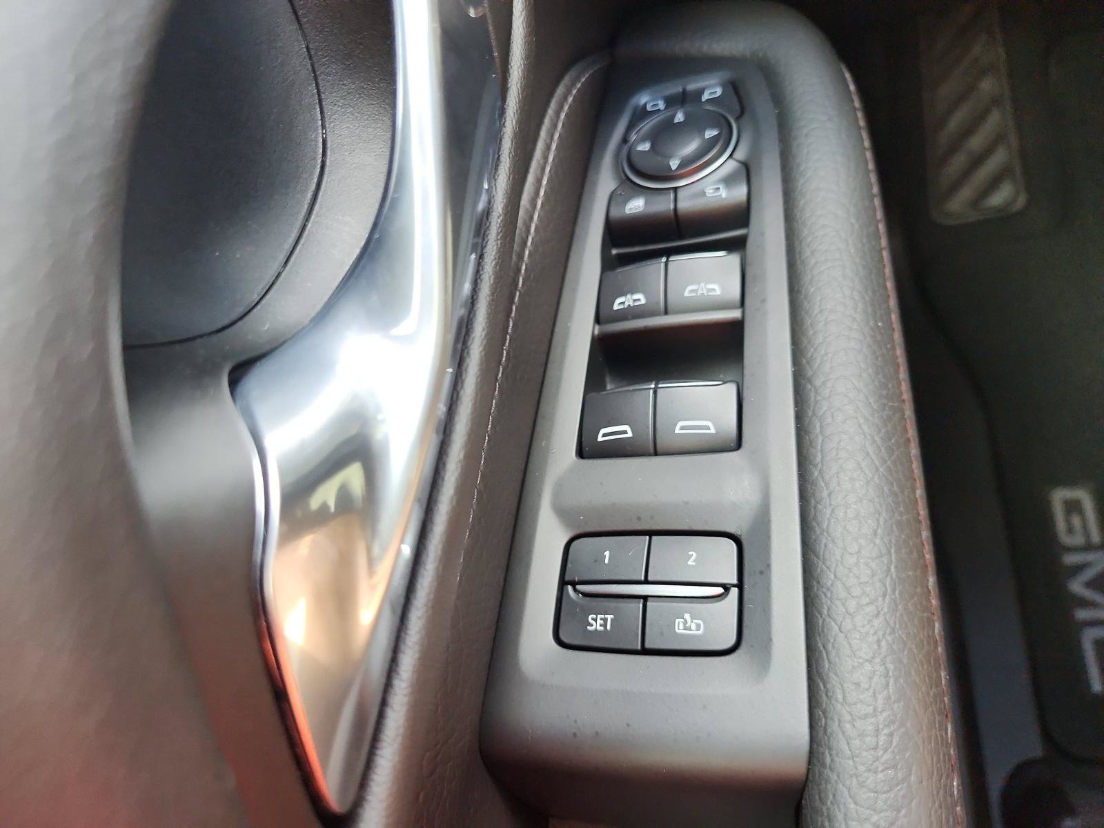 Used 2024 GMC Yukon Denali AWD/4WD image 22