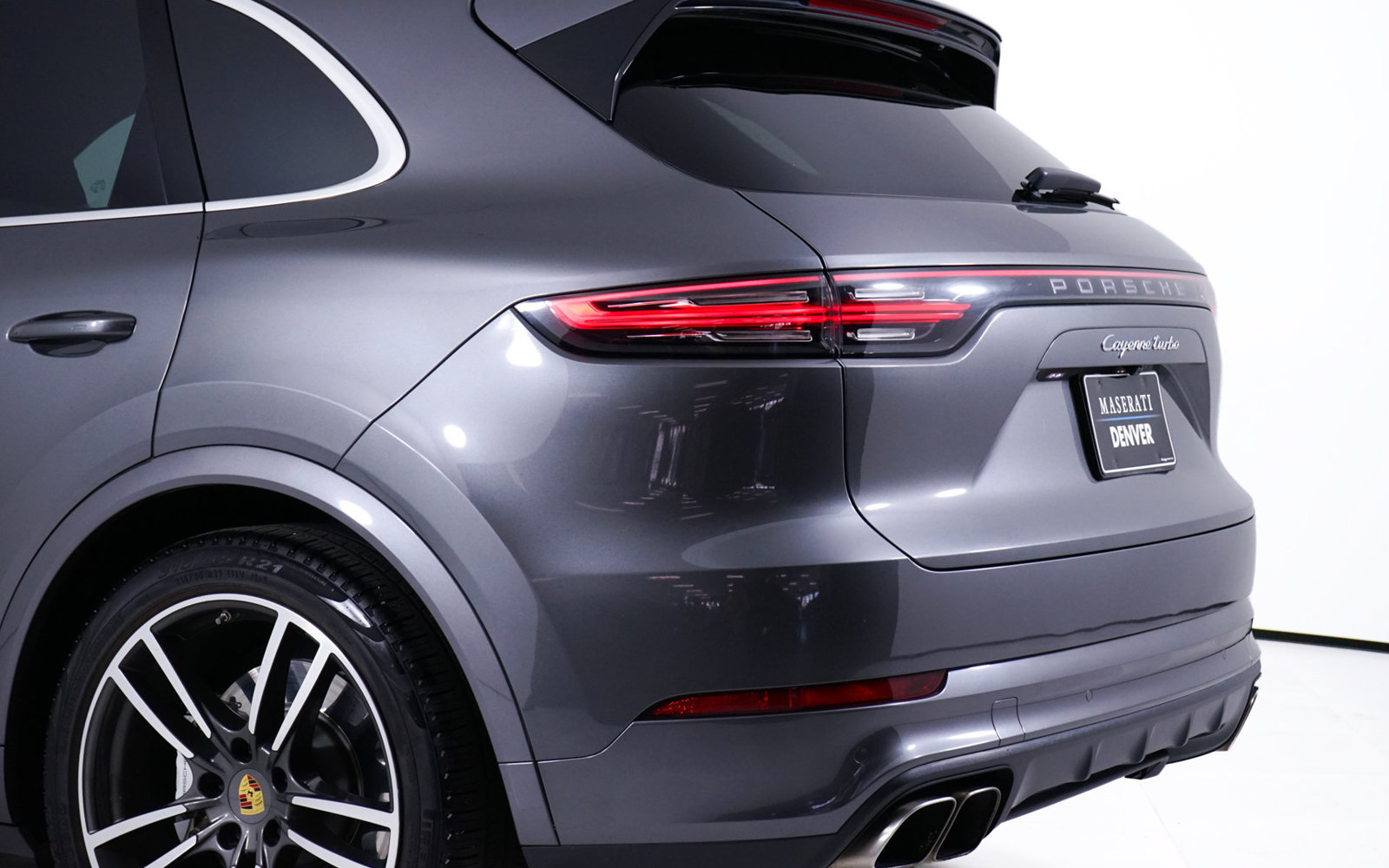 Used 2019 Porsche Cayenne Turbo AWD/4WD image 15