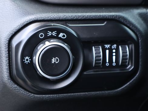 Used 2020 Jeep Wrangler Unlimited Sport AWD/4WD image 9
