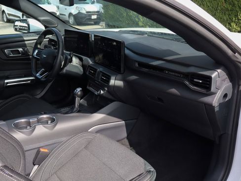Used 2025 Ford Mustang GT RWD image 41