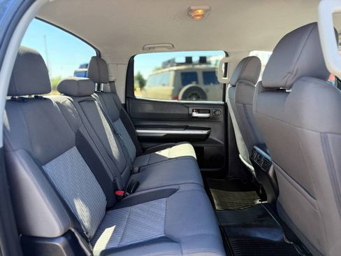 Used 2017 Toyota Tundra SR5 AWD/4WD image 24