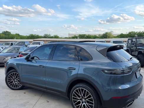 Used 2019 Porsche Cayenne AWD/4WD image 5