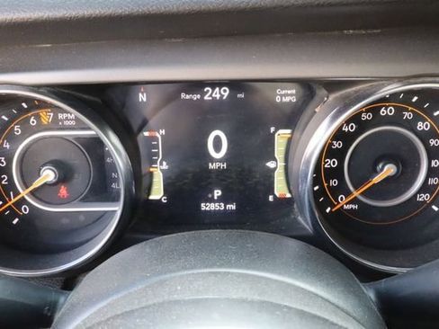 Used 2022 Jeep Wrangler Unlimited Sport AWD/4WD image 9