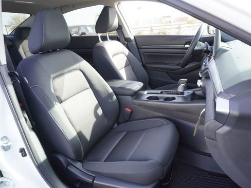 Certified 2025 Nissan Altima 2.5 SV w/ SV Special Edition Package image 12