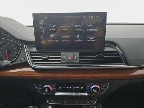 Used 2023 Audi Q5 2.0T Premium w/ Convenience Package AWD/4WD image 23