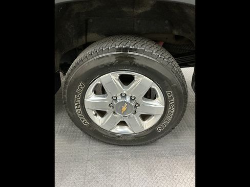 Used 2022 Chevrolet Silverado 2500 LTZ w/ Z71 Chrome Sport Edition AWD/4WD image 43