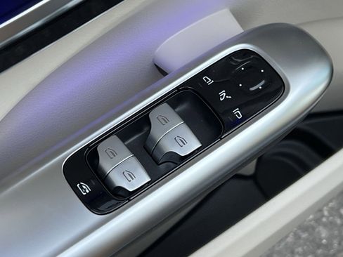 New 2026 Mercedes-Benz C 300 4MATIC Sedan image 13