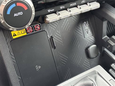Used 2026 Toyota Tacoma TRD Sport image 27