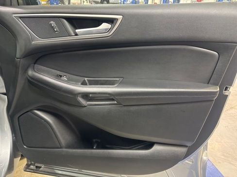 Certified 2022 Ford Edge SEL w/ Convenience Package image 12