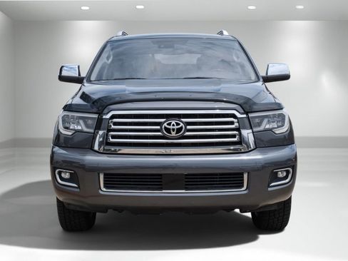 Used 2019 Toyota Sequoia Platinum AWD/4WD image 5