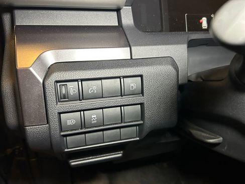 Used 2025 Toyota 4Runner SR5 AWD/4WD image 20