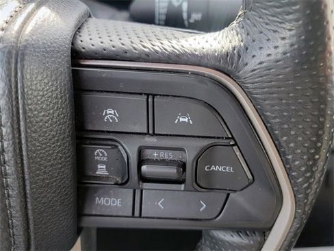 Used 2024 Toyota Tacoma TRD Sport image 17