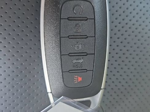 Used 2024 Nissan Rogue Platinum AWD/4WD image 45