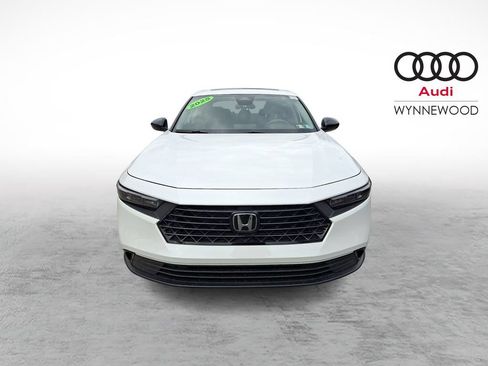 Used 2025 Honda Accord SE image 2