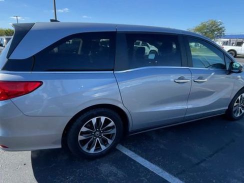 Used 2022 Honda Odyssey EX-L image 2