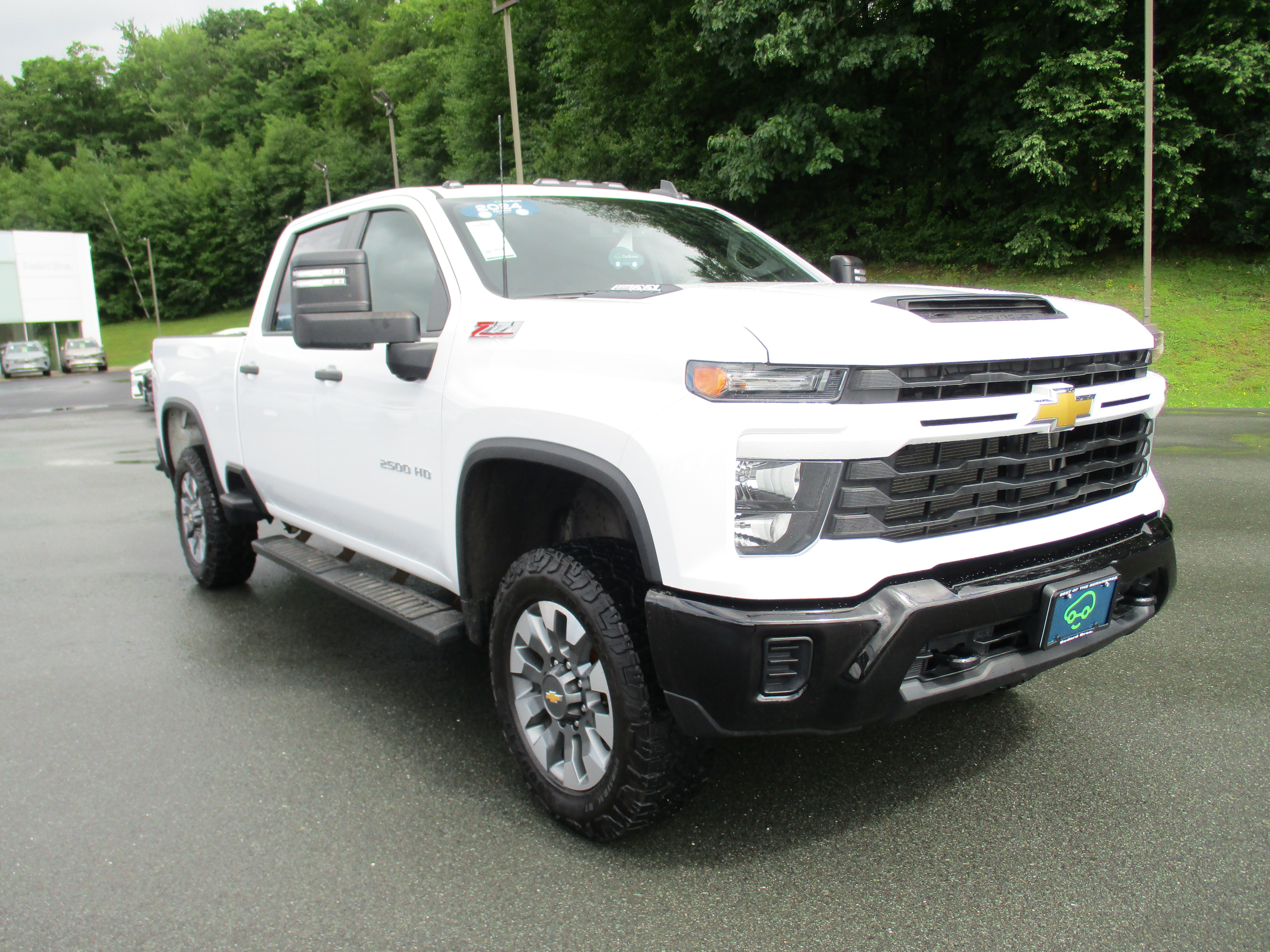 Used 2024 Chevrolet Silverado 2500 Custom w/ Custom Value Package AWD/4WD image 3