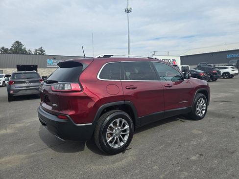Used 2019 Jeep Cherokee Latitude Plus w/ Comfort/Convenience Group image 6