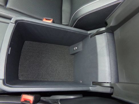 Used 2021 Volkswagen Atlas SE image 60