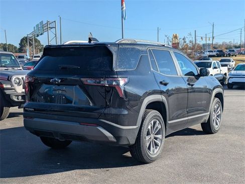 New 2026 Chevrolet Equinox LT image 3