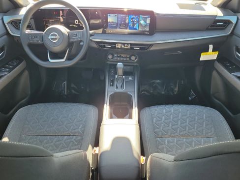 New 2026 Nissan Kicks SV image 12