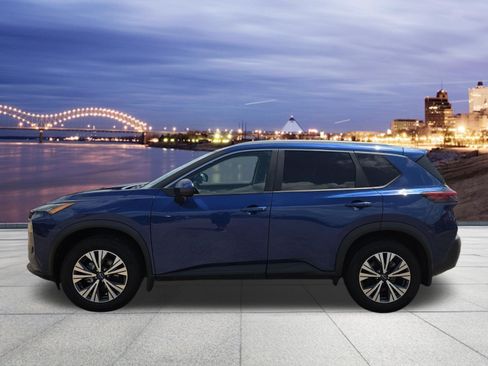 Used 2023 Nissan Rogue SV w/ SV Premium B Package AWD/4WD image 2