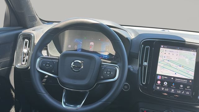 Certified 2023 Volvo XC40 B5 Plus w/ Climate Package AWD/4WD image 16