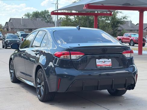 Used 2025 Toyota Corolla SE FWD image 5