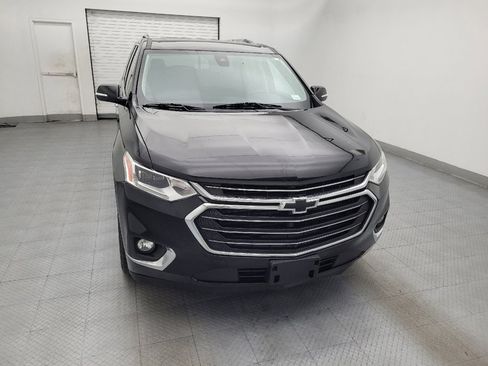 Used 2019 Chevrolet Traverse Premier w/ Driver Confidence II Package FWD image 14