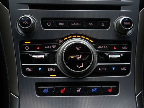 Used 2019 Lincoln MKZ Reserve FWD image 23